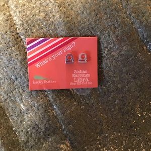 LUCKY FEATHER 💱Libra Zodiac Earrings